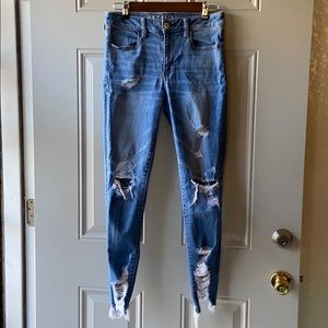 Women’s American Eagle jeans